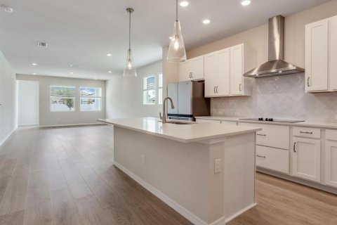 Villa ou maison à louer à Wesley Chapel, Floride: 4 chambres, 206.43 m2 № 2429270 - photo 5