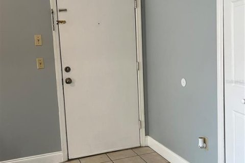 Снять в аренду кондоминиум в Альтамонте-Спрингс, Флорида 4 комнаты, 88.44м2, № 2205611 - фото 5