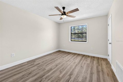 Villa ou maison à louer à Brooksville, Floride: 4 chambres, 244.33 m2 № 2199232 - photo 12