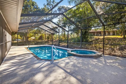 Villa ou maison à louer à Brooksville, Floride: 4 chambres, 244.33 m2 № 2199232 - photo 16