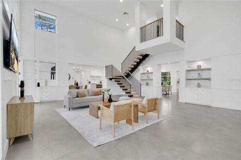 House in Windermere, Florida 5 bedrooms, 435.53 sq.m. № 1578631 - photo 8