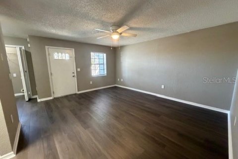 Appartement à louer à Spring Hill, Floride: 2 chambres, 80.27 m2 № 2167387 - photo 5
