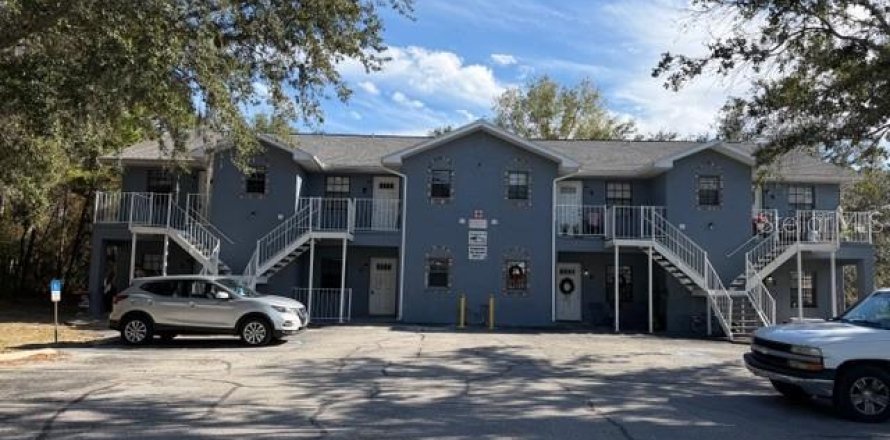 Appartement à Spring Hill, Floride 2 chambres, 80.27 m2 № 2167387