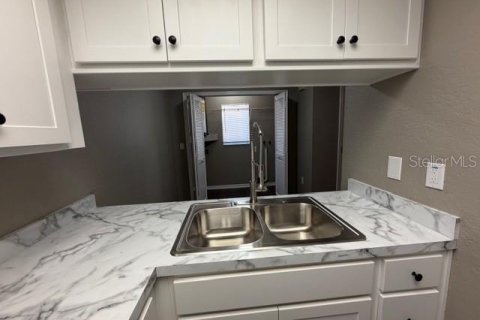 Appartement à louer à Spring Hill, Floride: 2 chambres, 80.27 m2 № 2167387 - photo 10