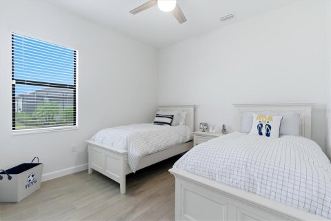 House in Estero, Florida 4 bedrooms, 237.18 sq.m. № 2098396 - photo 25
