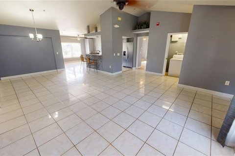 Villa ou maison à vendre à Port Charlotte, Floride: 4 chambres, 211.35 m2 № 2207149 - photo 7