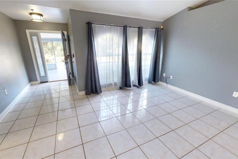 Villa ou maison à vendre à Port Charlotte, Floride: 4 chambres, 211.35 m2 № 2207149 - photo 6