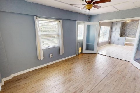 Villa ou maison à vendre à Port Charlotte, Floride: 4 chambres, 211.35 m2 № 2207149 - photo 20
