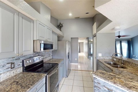 Villa ou maison à vendre à Port Charlotte, Floride: 4 chambres, 211.35 m2 № 2207149 - photo 11