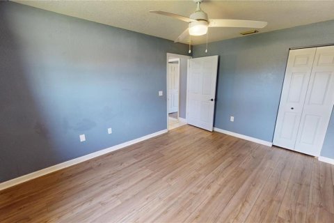 Villa ou maison à vendre à Port Charlotte, Floride: 4 chambres, 211.35 m2 № 2207149 - photo 18