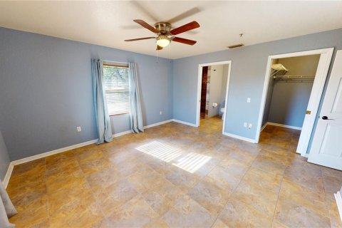 Villa ou maison à vendre à Port Charlotte, Floride: 4 chambres, 211.35 m2 № 2207149 - photo 13