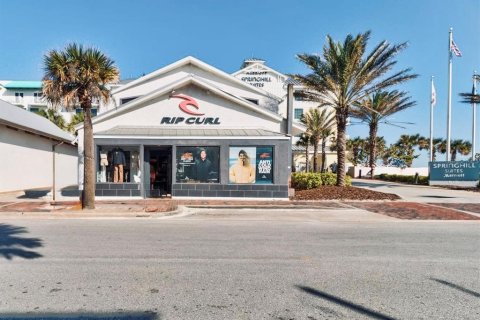 Propiedad comercial en New Smyrna Beach, Florida № 2211797