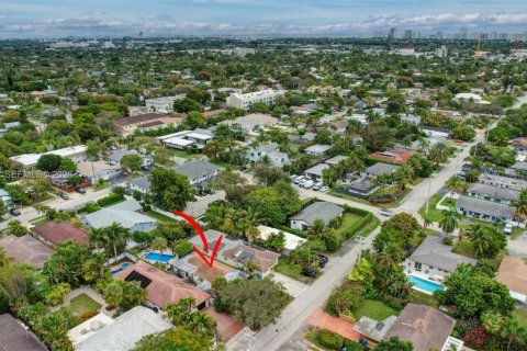 Propiedad comercial en venta en Oakland Park, Florida, 126.35 m2 № 2189074 - foto 17