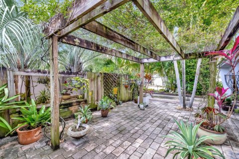 Propiedad comercial en venta en Oakland Park, Florida, 126.35 m2 № 2189074 - foto 21