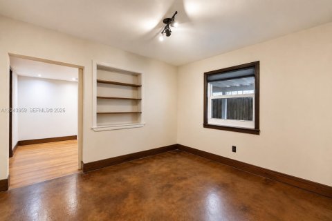 Propiedad comercial en venta en Oakland Park, Florida, 126.35 m2 № 2189074 - foto 10