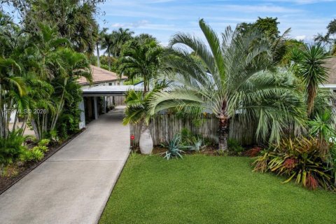 Propiedad comercial en venta en Oakland Park, Florida, 126.35 m2 № 2189074 - foto 3