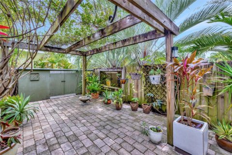 Propiedad comercial en venta en Oakland Park, Florida, 126.35 m2 № 2189074 - foto 19