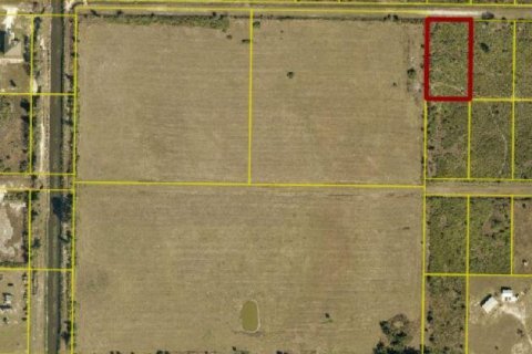 Commercial property in Okeechobee, Florida № 2179060 - photo 3