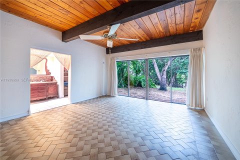 Condo in Miami, Florida, 3 bedrooms № 1989617 - photo 21