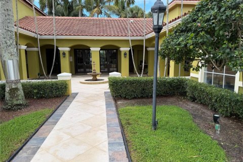 Copropriété à vendre à Miramar, Floride: 2 chambres, 90.77 m2 № 2050495 - photo 12
