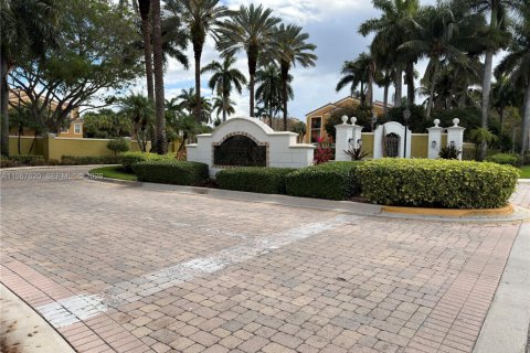 Copropriété à vendre à Miramar, Floride: 2 chambres, 90.77 m2 № 2050495 - photo 1