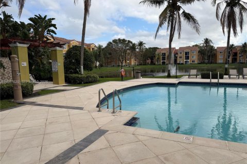 Copropriété à vendre à Miramar, Floride: 2 chambres, 90.77 m2 № 2050495 - photo 14