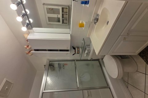 Copropriété à vendre à Hallandale Beach, Floride: 2 chambres, 78.78 m2 № 2146939 - photo 21
