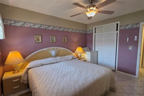 Copropriété à vendre à Hallandale Beach, Floride: 2 chambres, 78.78 m2 № 2146939 - photo 18