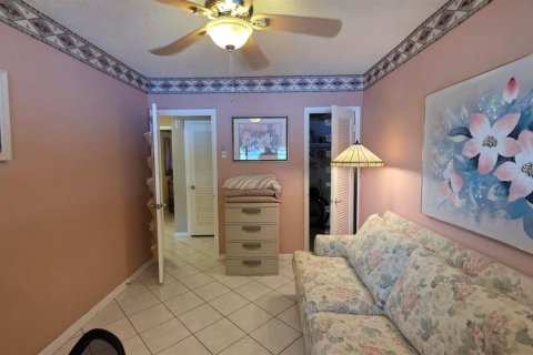 Copropriété à vendre à Hallandale Beach, Floride: 2 chambres, 78.78 m2 № 2146939 - photo 24