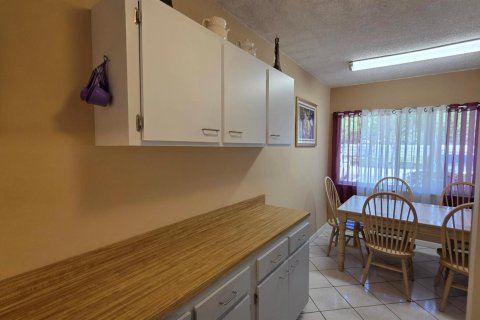 Copropriété à vendre à Hallandale Beach, Floride: 2 chambres, 78.78 m2 № 2146939 - photo 12
