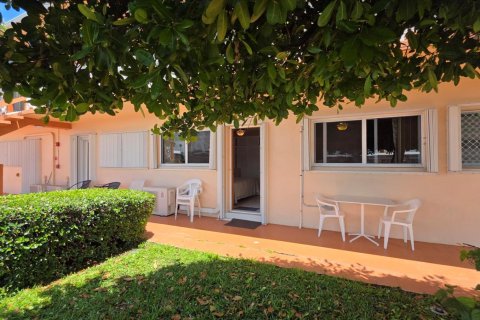 Copropriété à vendre à Hallandale Beach, Floride: 2 chambres, 78.78 m2 № 2146939 - photo 28