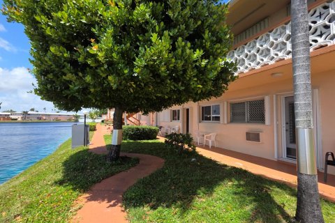 Copropriété à vendre à Hallandale Beach, Floride: 2 chambres, 78.78 m2 № 2146939 - photo 27
