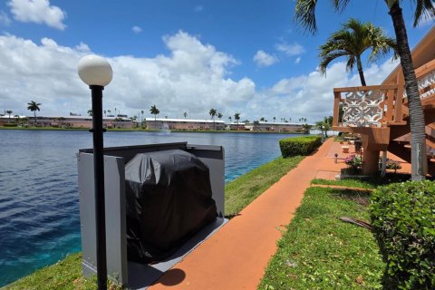 Copropriété à vendre à Hallandale Beach, Floride: 2 chambres, 78.78 m2 № 2146939 - photo 29