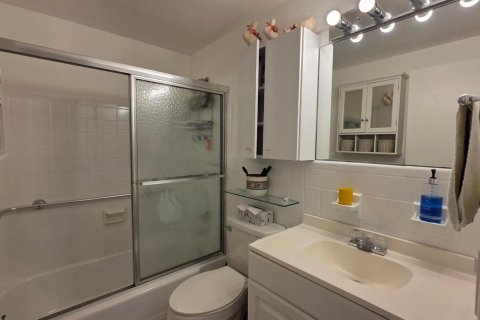 Copropriété à vendre à Hallandale Beach, Floride: 2 chambres, 78.78 m2 № 2146939 - photo 20