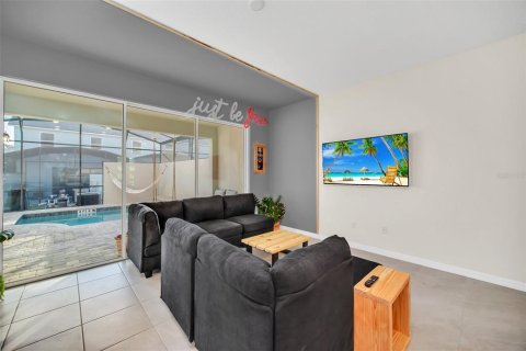 Adosado en venta en Kissimmee, Florida, 6 dormitorios, 213.12 m2 № 2266812 - foto 12