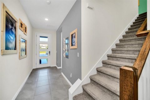 Adosado en venta en Kissimmee, Florida, 6 dormitorios, 213.12 m2 № 2266812 - foto 4