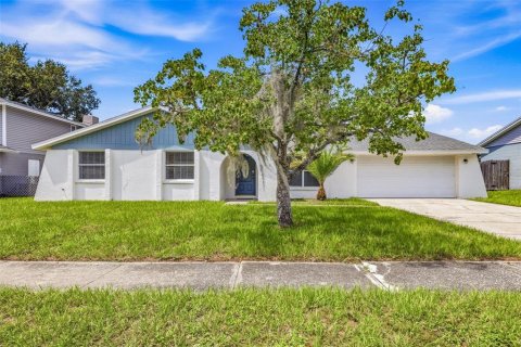 Villa ou maison à Tampa, Floride 4 chambres, 132.01 m2 № 2364670