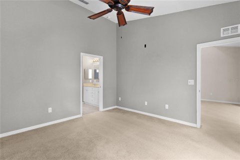 Condo in Oxford, Florida, 2 bedrooms  № 1866248 - photo 14