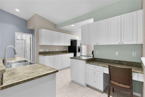Condo in Oxford, Florida, 2 bedrooms  № 1866248 - photo 5