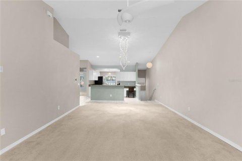 Condo in Oxford, Florida, 2 bedrooms  № 1866248 - photo 20