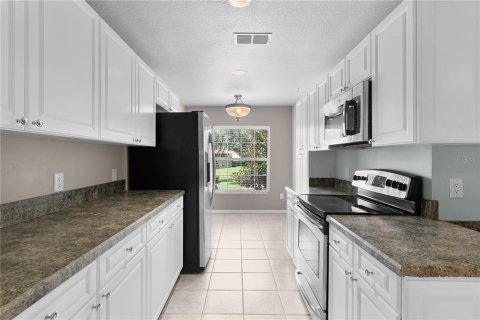Condo in Oxford, Florida, 2 bedrooms  № 1866248 - photo 6