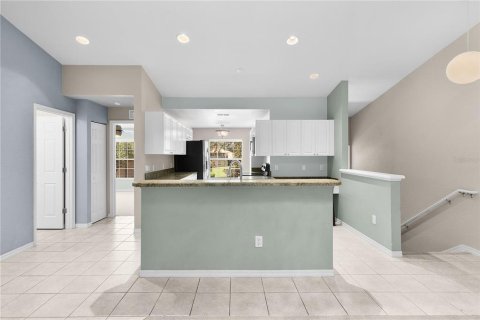Condo in Oxford, Florida, 2 bedrooms  № 1866248 - photo 2