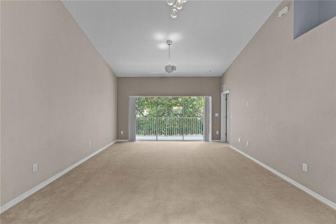 Condo in Oxford, Florida, 2 bedrooms  № 1866248 - photo 23