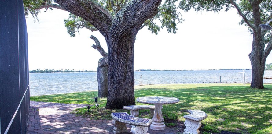 Villa ou maison à Mary Esther, Floride 6 chambres, 466.74 m2 № 590199