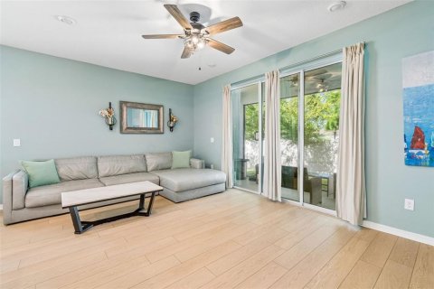 Touwnhouse à vendre à Tampa, Floride: 3 chambres, 174.66 m2 № 2222679 - photo 14