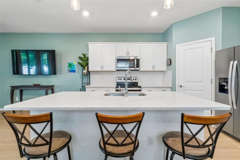 Touwnhouse à vendre à Tampa, Floride: 3 chambres, 174.66 m2 № 2222679 - photo 7