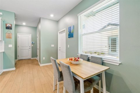 Touwnhouse à vendre à Tampa, Floride: 3 chambres, 174.66 m2 № 2222679 - photo 11