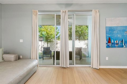 Touwnhouse à vendre à Tampa, Floride: 3 chambres, 174.66 m2 № 2222679 - photo 17
