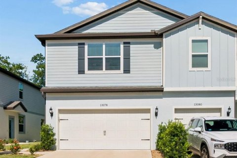 Adosado en Tampa, Florida 3 dormitorios, 174.66 m2 № 2222679