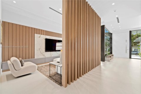 House in Miami Beach, Florida 5 bedrooms, 472.69 sq.m. № 1787261 - photo 9